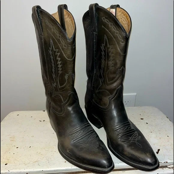 AGUILA | Shoes | Aguila Mens Black Vintage Cowboy Boots  display picture 3